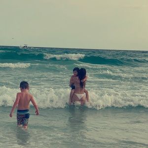 Meet your Posher, Jean